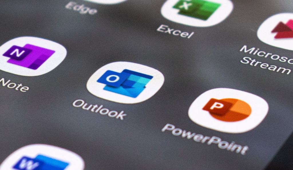 2 formas rápidas de obtener el correo electrónico de Outlook en su iPhone