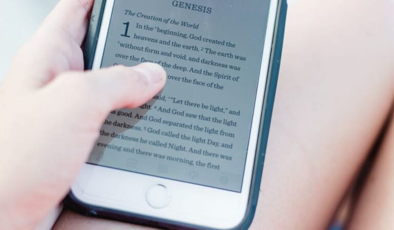 ¿Cómo consigues que la aplicación Kindle de tu iPhone te lea?